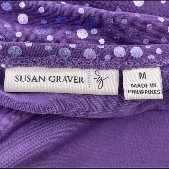 Susan Graver liquid knit scoop neck top with border sparkles - Picture 6 of 16